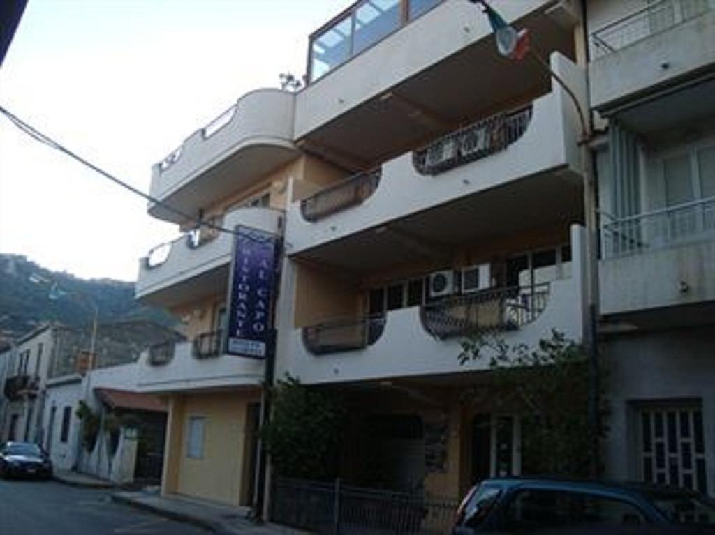 B&B La Grotta SantʼAlessio Siculo Exteriör bild